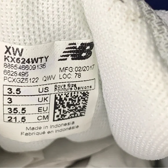 All White Sneakers New Balance Leather Lace School Sneakers Girls Kids Size 3.5 - Picture 6 of 6